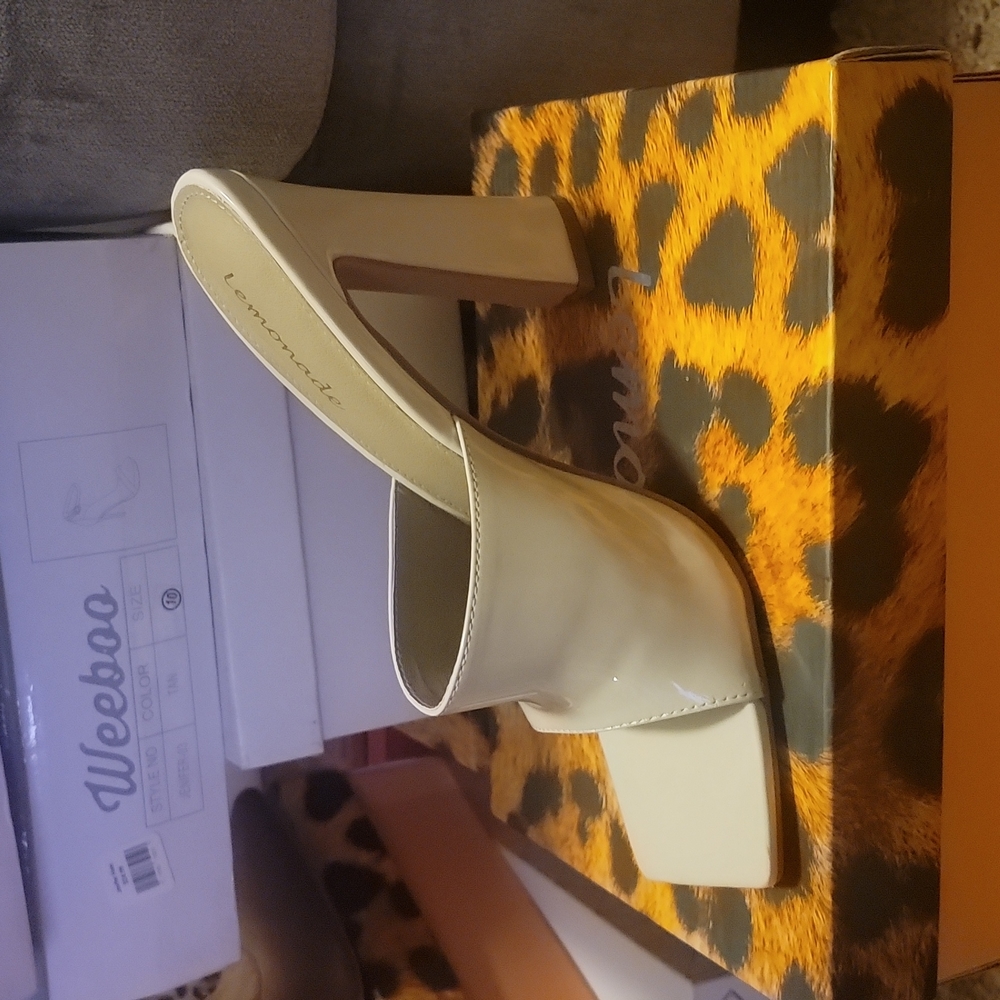 Ladies heels